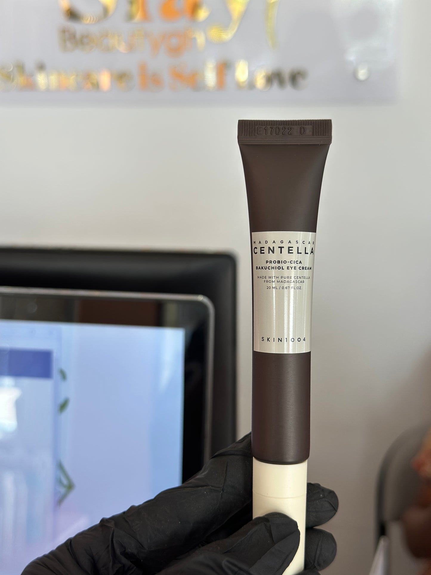 SKIN 1004 - Madagascar Centella Probio-Cica Bakuchiol Eye Cream